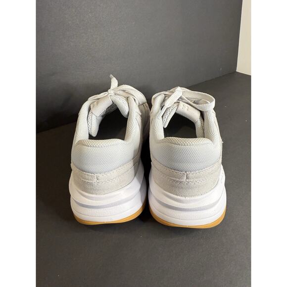 Under Armour Charged Assert 8 Luxe Women’s 7.5 Gray Suede Mesh Sneakers Gum Sole - Picture 5 of 7